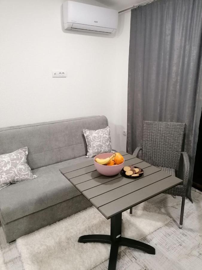 Vila Mira Trebinje Exterior foto
